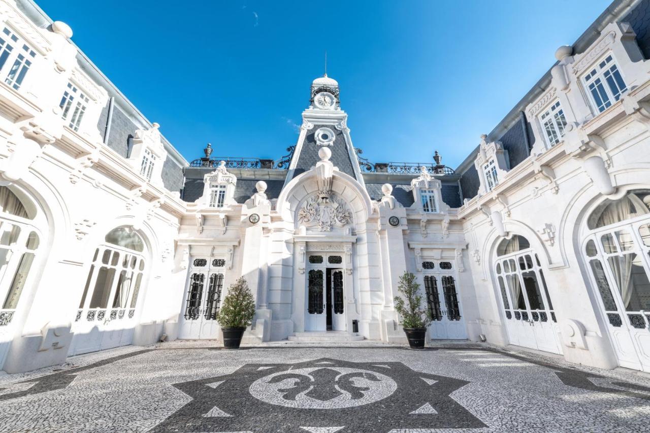 Pestana Palace Lisboa Hotel & National Monument - The Leading Hotels Of The World Exteriér fotografie The main entrance of the school